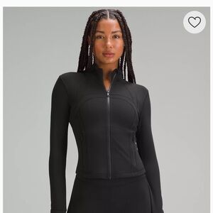 Lululemon Define Cropped Jacket
Nulu Black